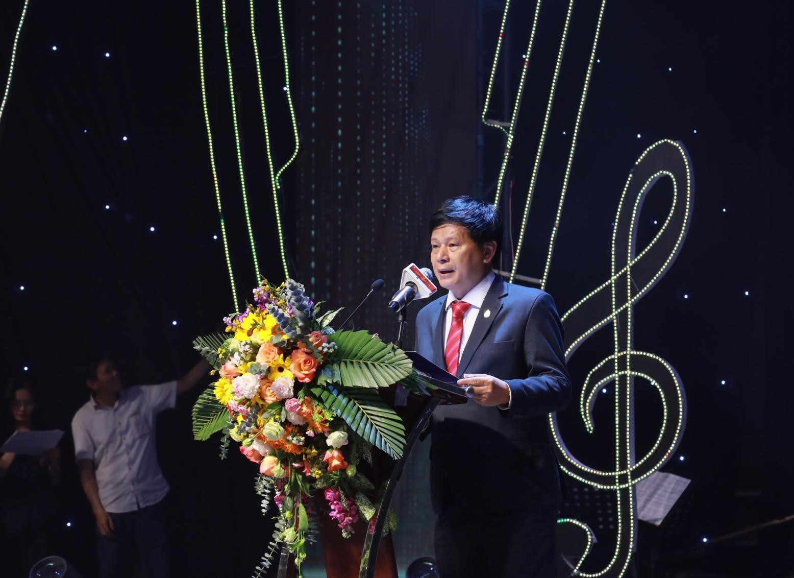 Ông Trần Trọng Dũng, Phó chủ tịch Hội nhà báo Việt Nam phát biểu khai mạc chương trình.